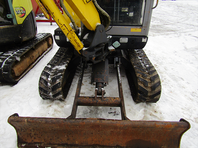 Купить мини экскаватор БУ. Hitachi Zaxis 35 тел.:+7(926)727--0996