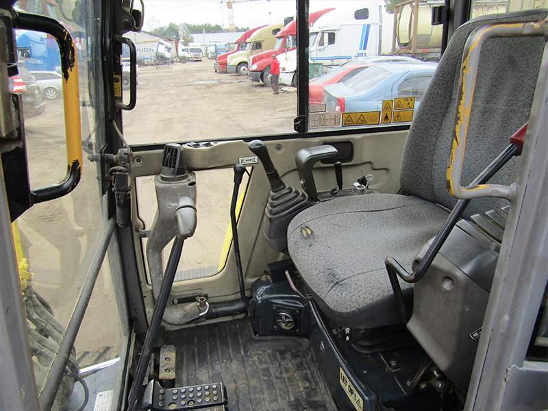 Купить мини экскаватор БУ. Hitachi Zaxis 35 тел.:+7(926)727--0996